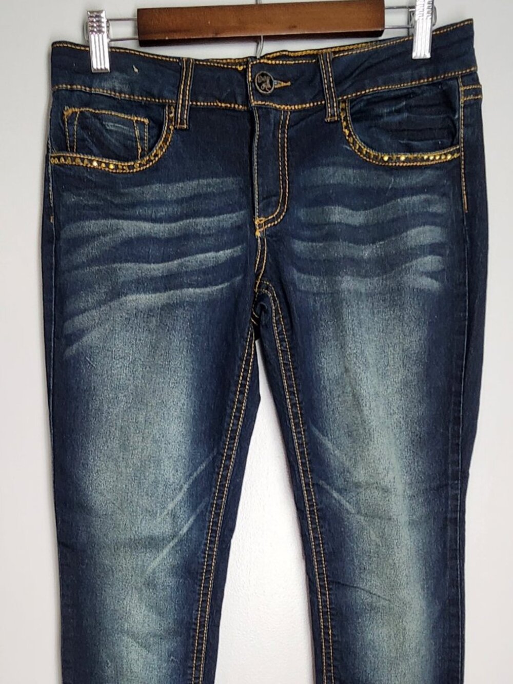Indigo Rein Studded Pockets Skinny Jeans - Size 11